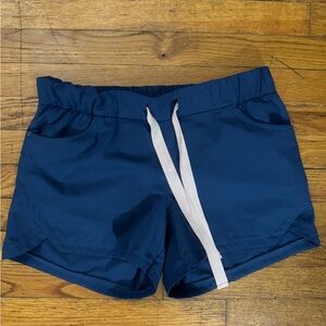 Pearl Izumi Women's Navy Athletic Shorts